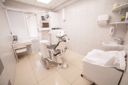Семейный стоматолог, с рейтингом 4.1 - находится по адресу Кемеровская область — Кузбасс, Новокузнецк, улица Пирогова, 9/1 