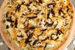 Пиццерия Вот вам пицца, с рейтингом 4.5 - находится по адресу Калининградская область, Пионерский, Садовая улица, 3а 