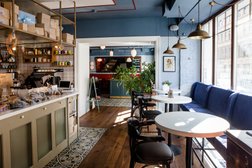 Французский ресторан Kroo cafe, с рейтингом 4.1 - находится по адресу Санкт-Петербург, Суворовский проспект, 27 