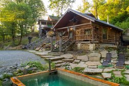 База отдыха Сергиев Двор, с рейтингом 5 - находится по адресу Краснодарский край, с. Пластунка, Джапаридзе, 229 