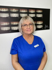 Стоматолог, стоматолог-терапевт Людмила Алексеевна Кулакова