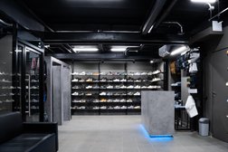 Мультибрендовый магазин одежды и обуви ONYX SHOP, с рейтингом 4.7 - находится по адресу Санкт-Петербург, улица Тюшина, 24 