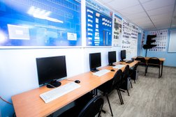 Автошкола Реал, с рейтингом 4.7 - находится по адресу Московская область, Куровское, улица Советская, 105 