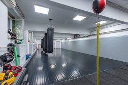 Спортивный клуб Тайский бокс - Группа Здоровья, с рейтингом 3.2 - находится по адресу Москва, Академический район, 117218, улица Кедрова, 13 к1 