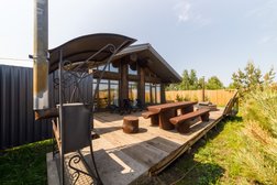 Баня Hut house, с рейтингом 4.8 - находится по адресу Красноярский край, Емельяновский район, ДНТ Александрия, ​улица Медвежья, 16 