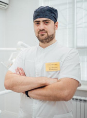 Стоматолог-ортопед Евгений Викторович Здор