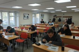 Автошкола Лидер, с рейтингом 4.9 - находится по адресу Челябинск, улица 60-летия Октября, 18 