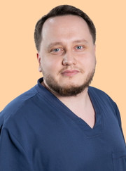 Имплантолог, стоматолог-хирург Станислав Анатольевич Чесноков