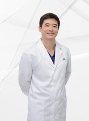 Сосудистый хирург, хирург Денис Георгиевич Пак