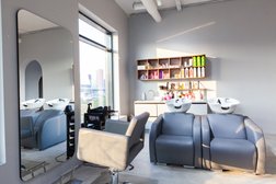 Салон красоты Besslov beauty, с рейтингом 4.6 - находится по адресу Москва, Саларьевская улица, 13 к3 