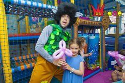 Игровая комната Шкода, с рейтингом 4.7 - находится по адресу Челябинск, улица Трашутина, 35 