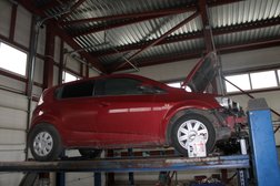 Автокомплекс полного цикла по ремонту и обслуживанию автомобилей, ремонту ходовой части и автоэлектрики Авторитет, с рейтингом 3.8 - находится по адресу Тверская область, Конаково, улица Восточно-Промышленный Район, 3а 