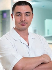 Офтальмолог Жомарт Молдабекович Джунусбеков