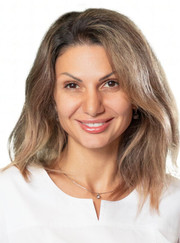 Стоматолог, стоматолог-хирург Арменуи Смбатовна Руденко (Мартиросян)