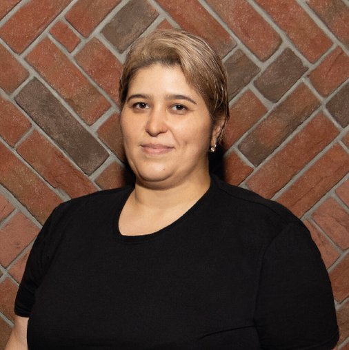 Белла Атаджанова