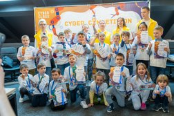 Школа робототехники для детей Cyber Class, с рейтингом 5 - находится по адресу Москва, Ярцевская улица, 27 к8 