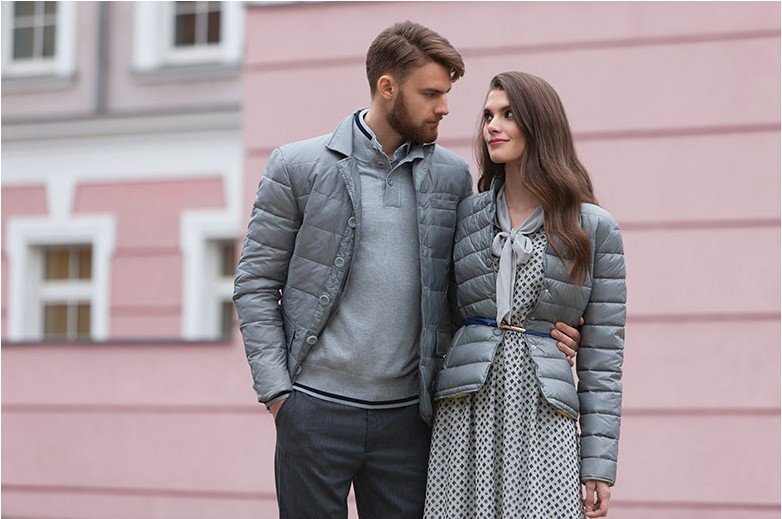 Девушка и парень в пальто