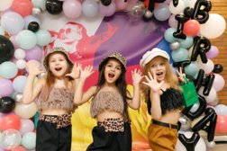 Территория современной музыки Музлоve, с рейтингом 4.5 - находится по адресу Новосибирск, улица Железнодорожная, 7/1 