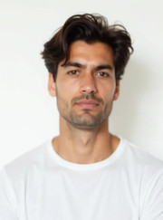 Преподаватель английского языка Эдуард Амал