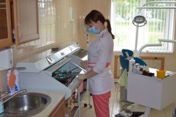 Стоматология на улице Косарева, 13 к 1, с рейтингом 2.4 - находится по адресу Республика Мордовия, Саранск, улица Косарева, 13 к1 