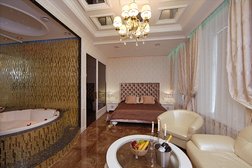 Отель ПРЕМИУМ Центр, с рейтингом 3.8 - находится по адресу Санкт-Петербург, Кузнечный переулок, 14а 