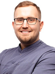 Имплантолог, стоматолог Дмитрий Иванович Дудин