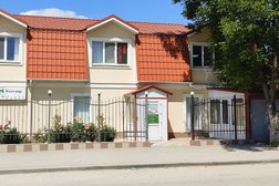 Ветеринарная клиника Кентавр в Давыдовке, с рейтингом 4.4 - находится по адресу Республика Крым, Симферопольский район, посёлок городского типа Молодёжное, Ялтинская улица, 1 