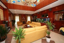 SPA центр Надежда, с рейтингом 2.4 - находится по адресу Санкт-Петербург, переулок Челиева, 7а 