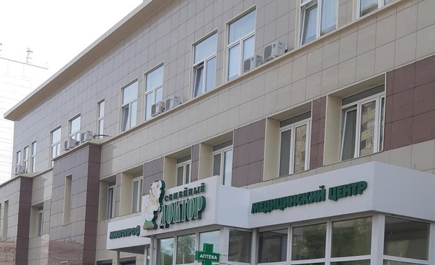 Жалаңаш, сексуалды қара әйелдердің жақыннан түсірілген фотосуреттері