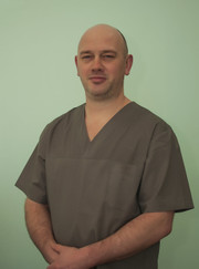 Стоматолог-хирург, имплантолог Николай Васильевич Куличенко