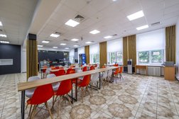 Московская академия предпринимательства, с рейтингом 4.3 - находится по адресу Москва, Планетная улица, 36 