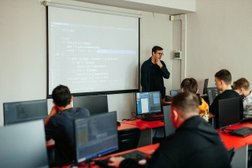 Московский международный колледж цифровых технологий Академия Топ, с рейтингом 4.9 - находится по адресу Пермь, Швецова, 39 