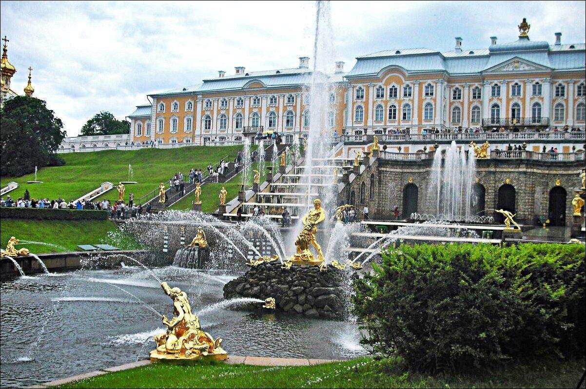 Санкт петербург петергоф дворец