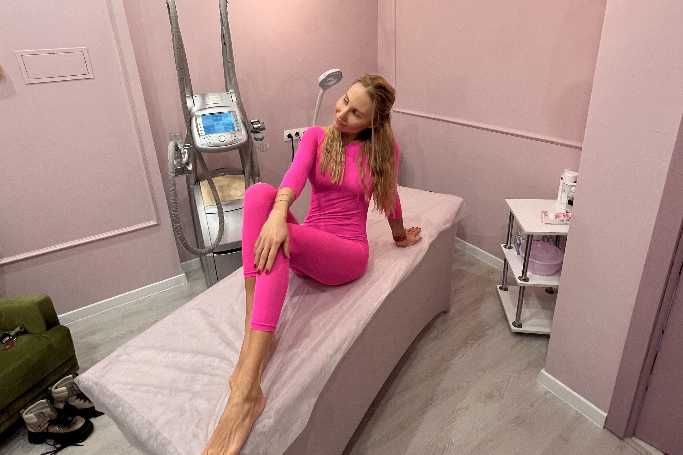 pinky_milk ( suck dick + fuck pussy + cum )