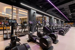 Фитнес-клуб DDX Fitness Саларис, с рейтингом 4.9 - находится по адресу Москва, поселение Московский, Киевское шоссе, 23-й километр, 1 