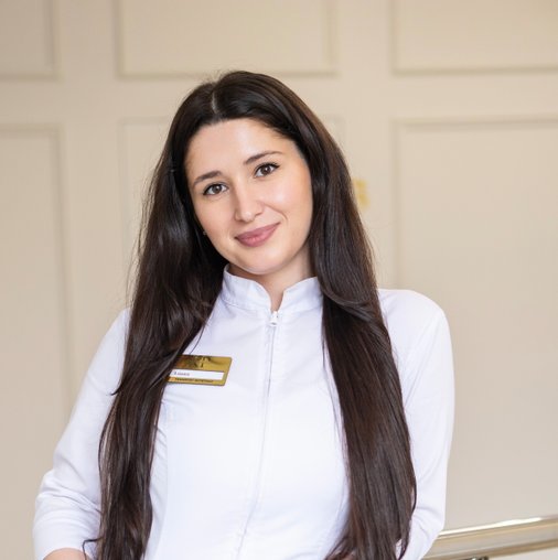 Элина Алиева