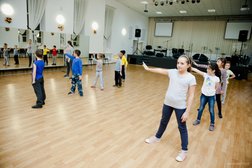 Центр развития Твоя территория, с рейтингом 4 - находится по адресу Челябинск, проспект Победы, 386Б 