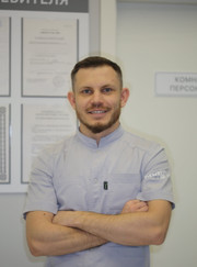 Стоматолог-хирург, имплантолог Дмитрий Викторович Плотников