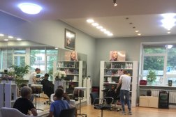 Балтийская школа красоты Фаворит, с рейтингом 3.4 - находится по адресу Калининград, Генерала Соммера, 18 