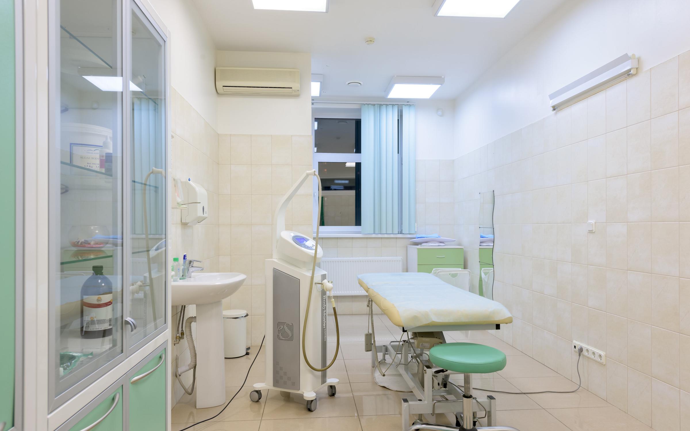 клиника невский пр косметология. W клиника спб. клиника невский 44. стоматология medclinic. клиника меди на невском.