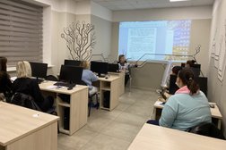 Образовательный центр Премьер, с рейтингом 4.9 - находится по адресу Воронеж, улица Комиссаржевской, 10 