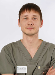 Имплантолог, генеральный директор Булат Фаритович Шакиров