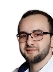 Пластический хирург Ризвон Хажбекирович Акбиев