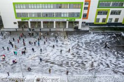 Средняя школа №55, с рейтингом 2.9 - находится по адресу Республика Карелия, Петрозаводск, Оборонная улица, 5 