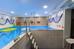 Плавательный клуб Детская бухта, с рейтингом 5 - находится по адресу Москва, Сиреневый бульвар, 9А 