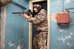 Пейнтбольный лазертаг-клуб Бункер, с рейтингом 3.4 - находится по адресу Новосибирск, Электрозаводская улица, 2 к7 