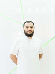 Стоматолог-ортопед, стоматолог-терапевт Омар Алиевич Сулейманов