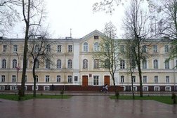 Школа английского языка Лингва, с рейтингом 4.2 - находится по адресу Смоленск, улица Ленина, 4 