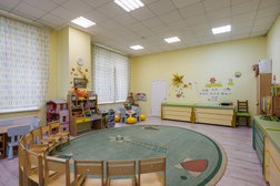 Английский частный детский сад Горница-Узорница, с рейтингом 4.8 - находится по адресу Москва, улица Шкулёва, 2Ас1 