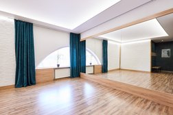 Студия умного фитнеса, с рейтингом 4.9 - находится по адресу Санкт-Петербург, Сиреневый бульвар, 18к1Д 